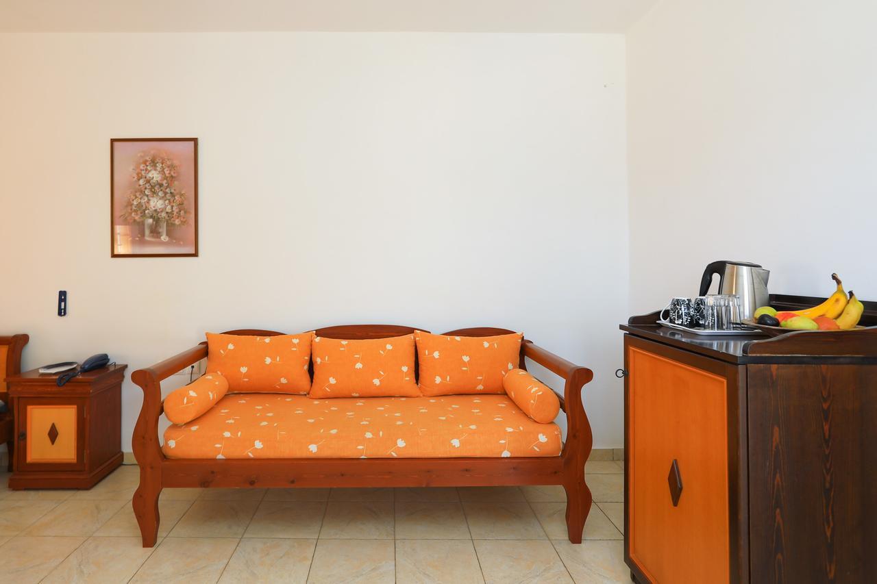 Schoinoussa Armonia By Grispos Villas מראה חיצוני תמונה
